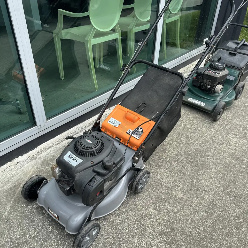 Jobmate mower- working Image 1++
