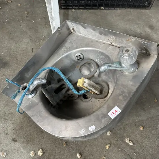 Stainless steel hand basin