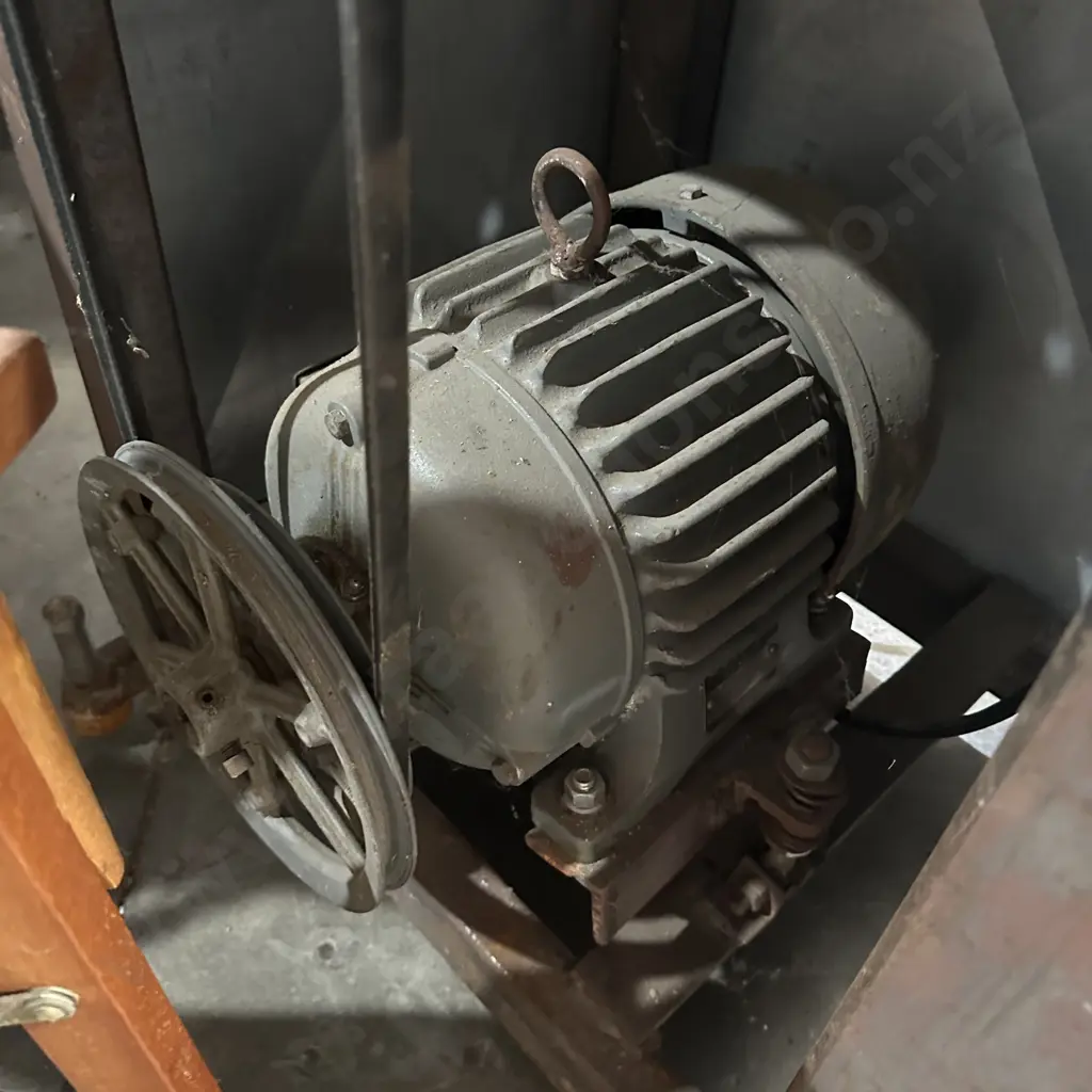 Large motor with variable speed controller Image 1++