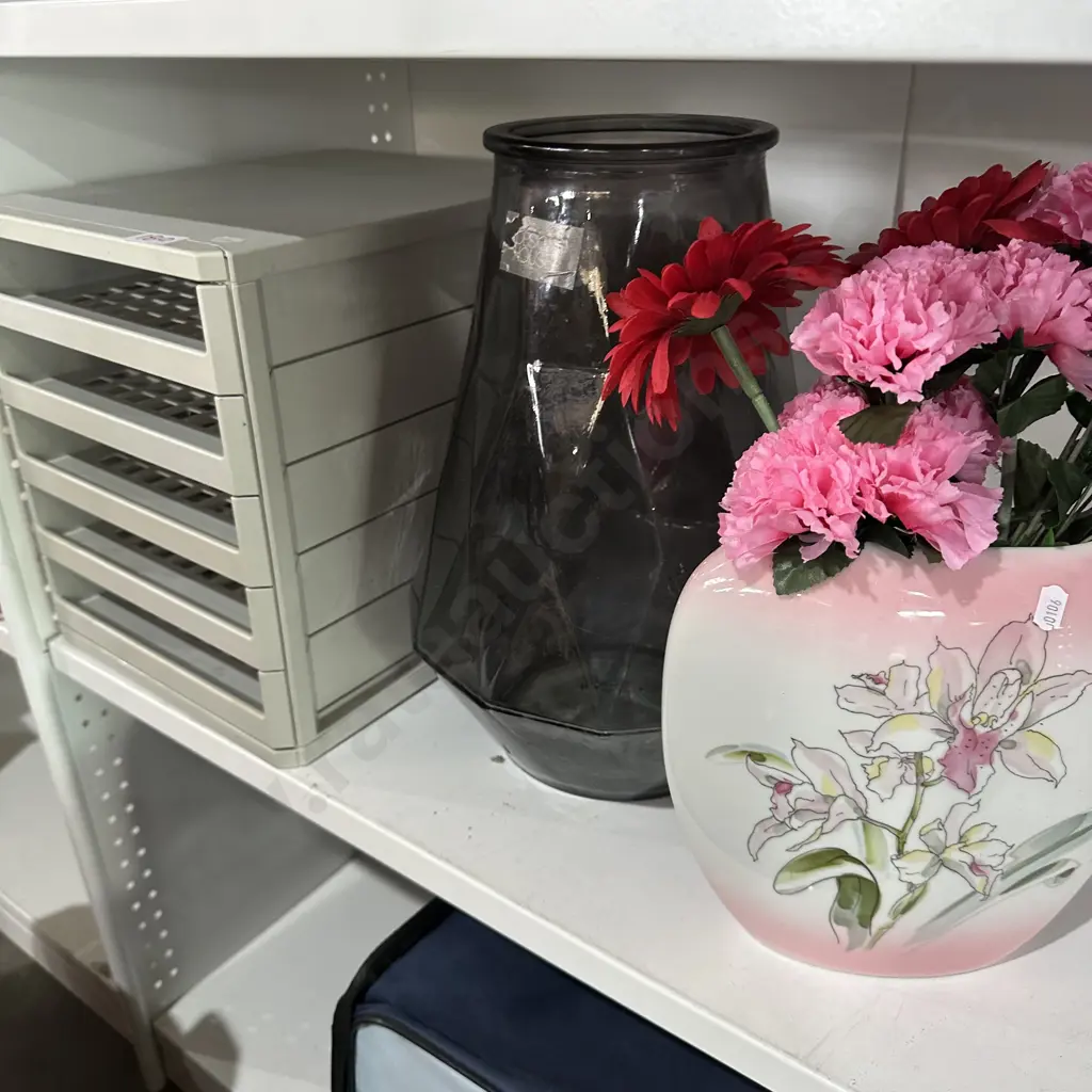 Vases, flowers, file Image 1++