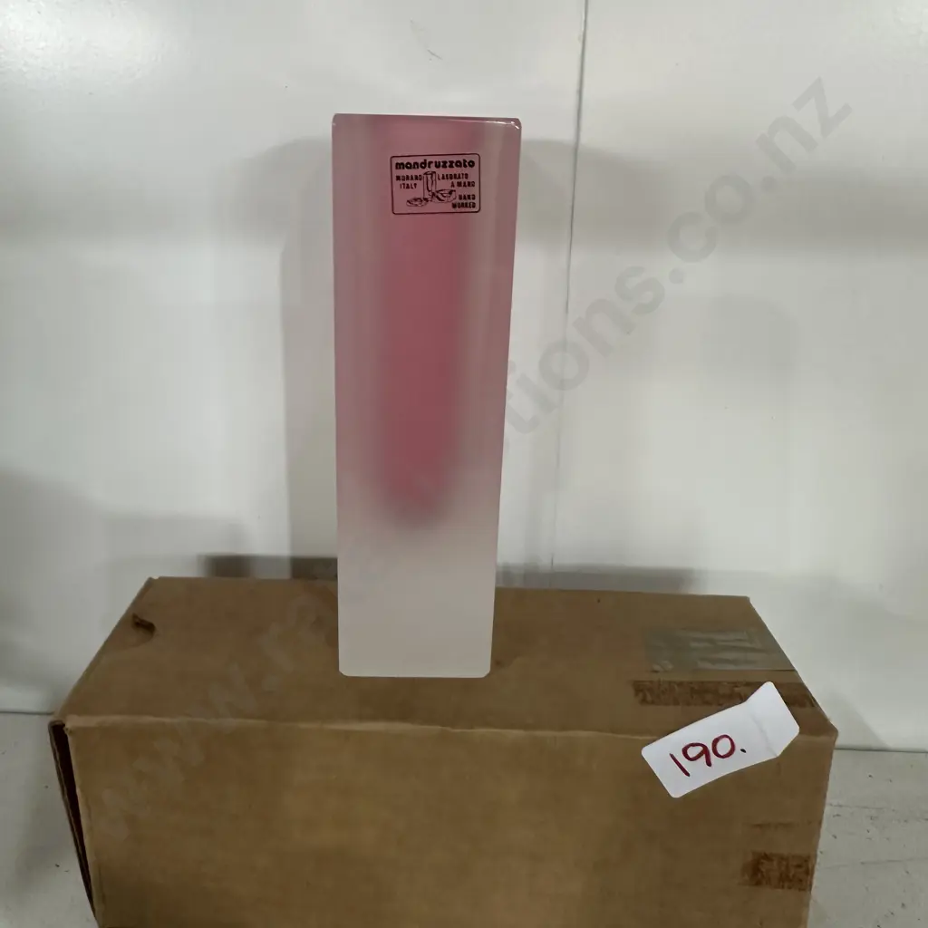 Boxed murano vase Image 1++