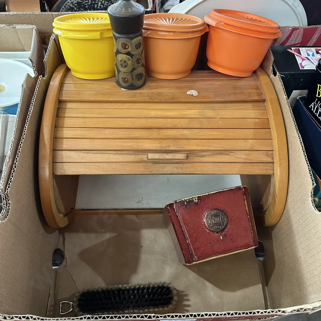 vintage tupperware etc Image 1++