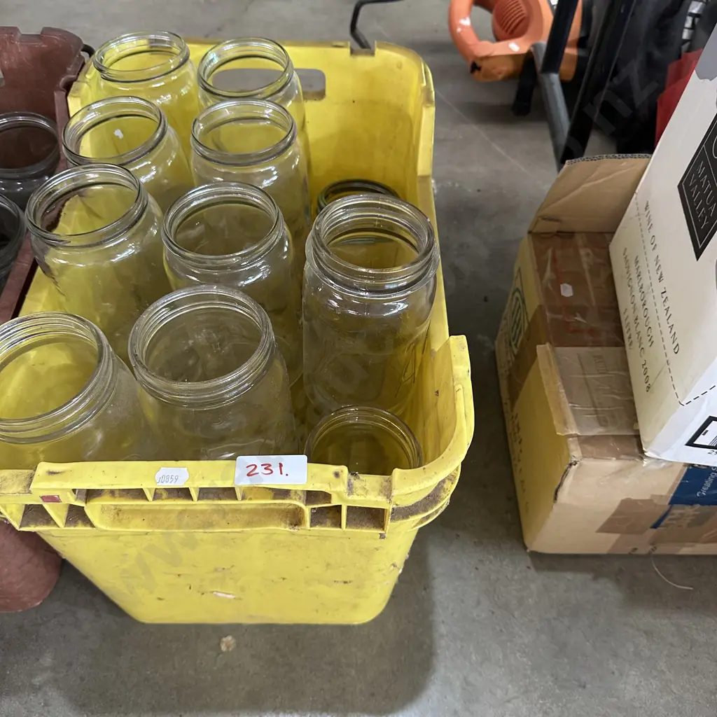21 large agee jars plus bin Image 1++
