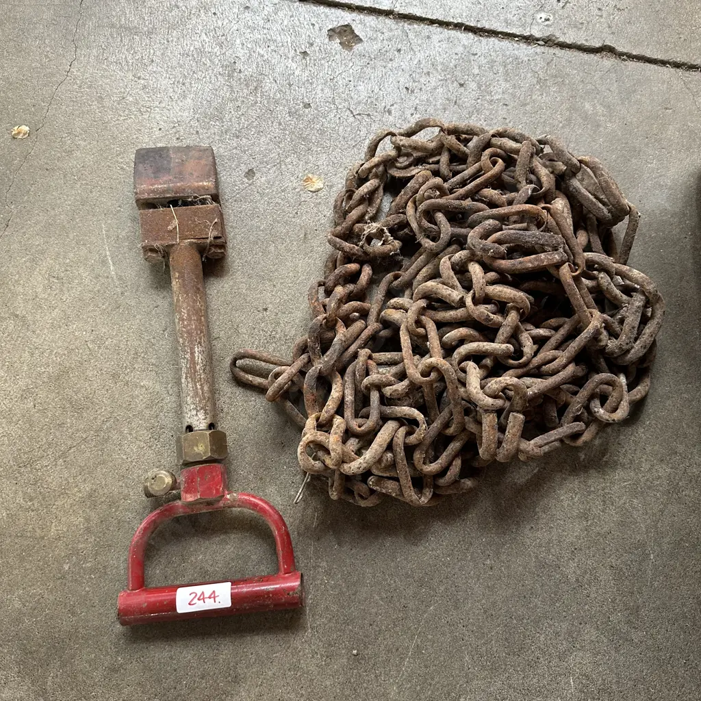 gas iron and chain Image 1++
