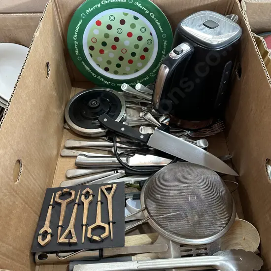 cuttlery, utensils and jug