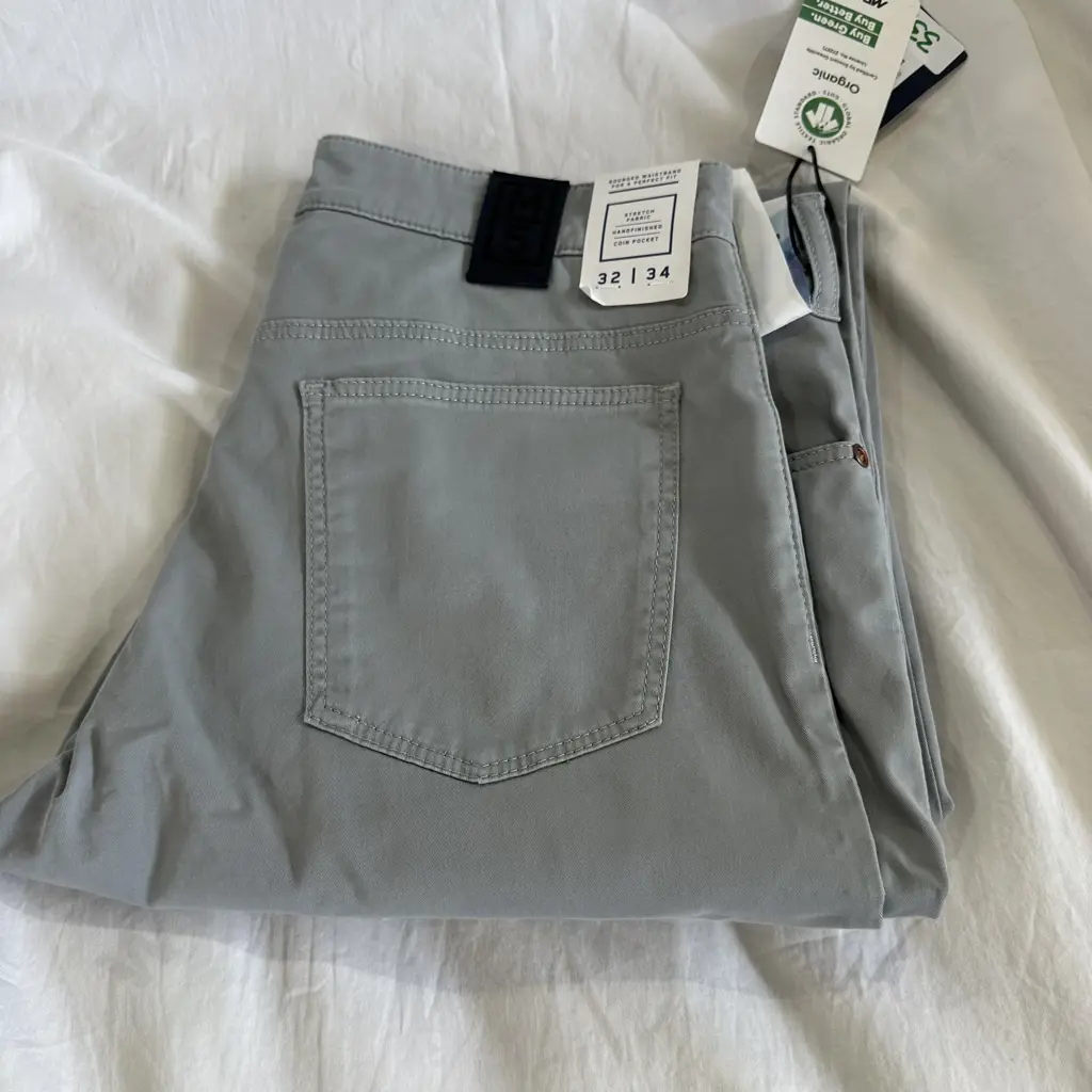 M5 Chino 32/$329 Image 1++