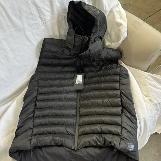 Rains kaunas vest XL/$399