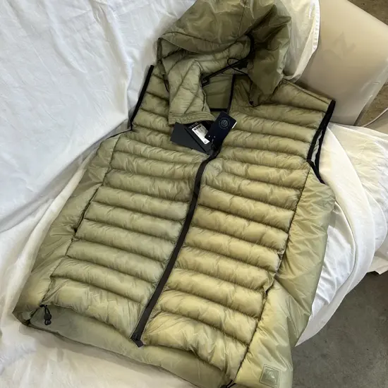 Rains kaunas vest L/$399