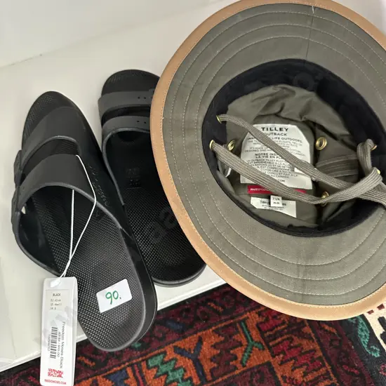 Moses 43-44/$65, Tilley outback hat M/$159