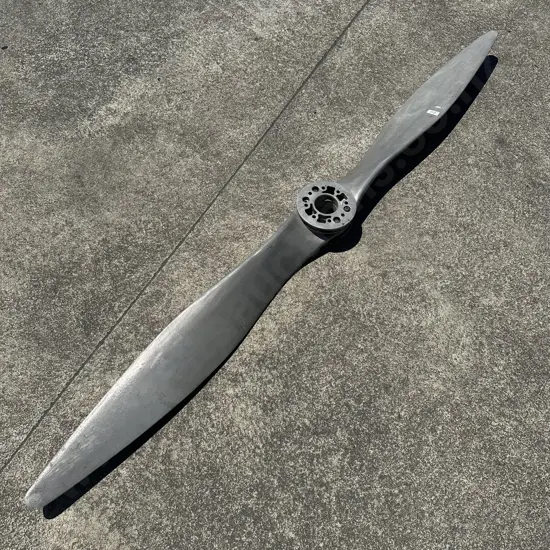 Early Aeroplane prop (2pics)