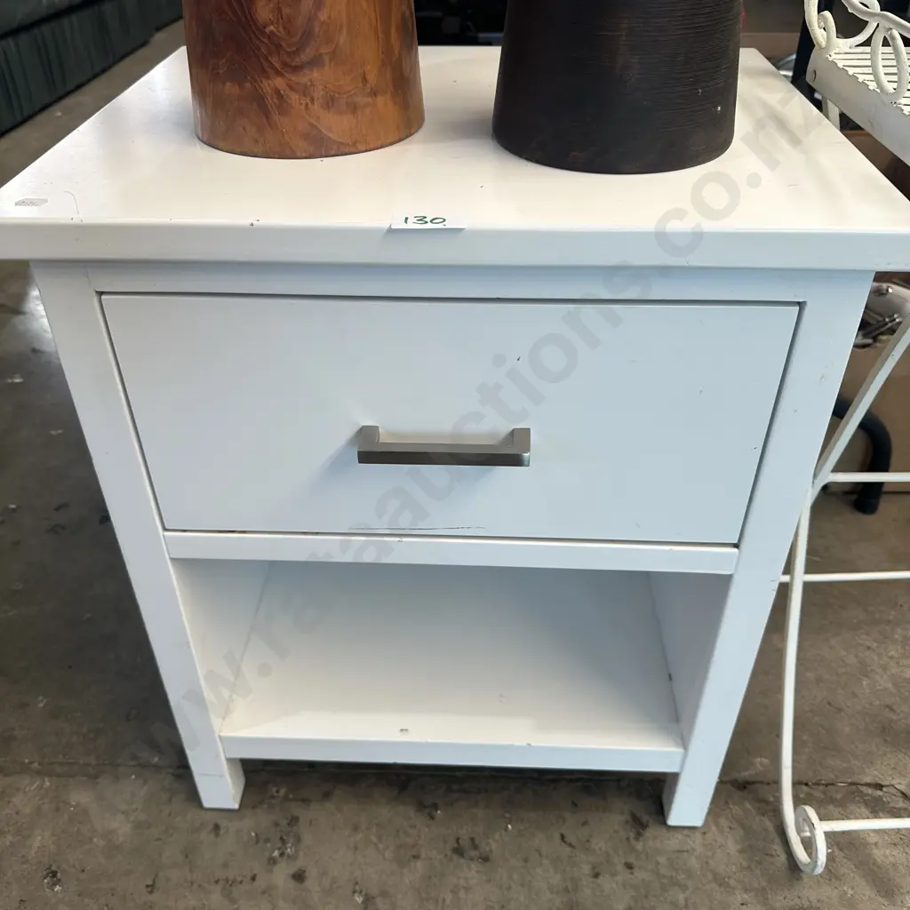 Modern bedside Image 1++