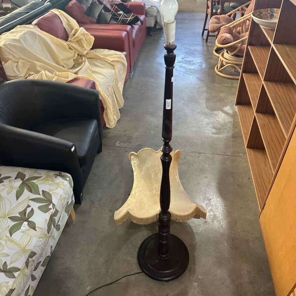 Standard lamp and shade (needs repair) Image 1++