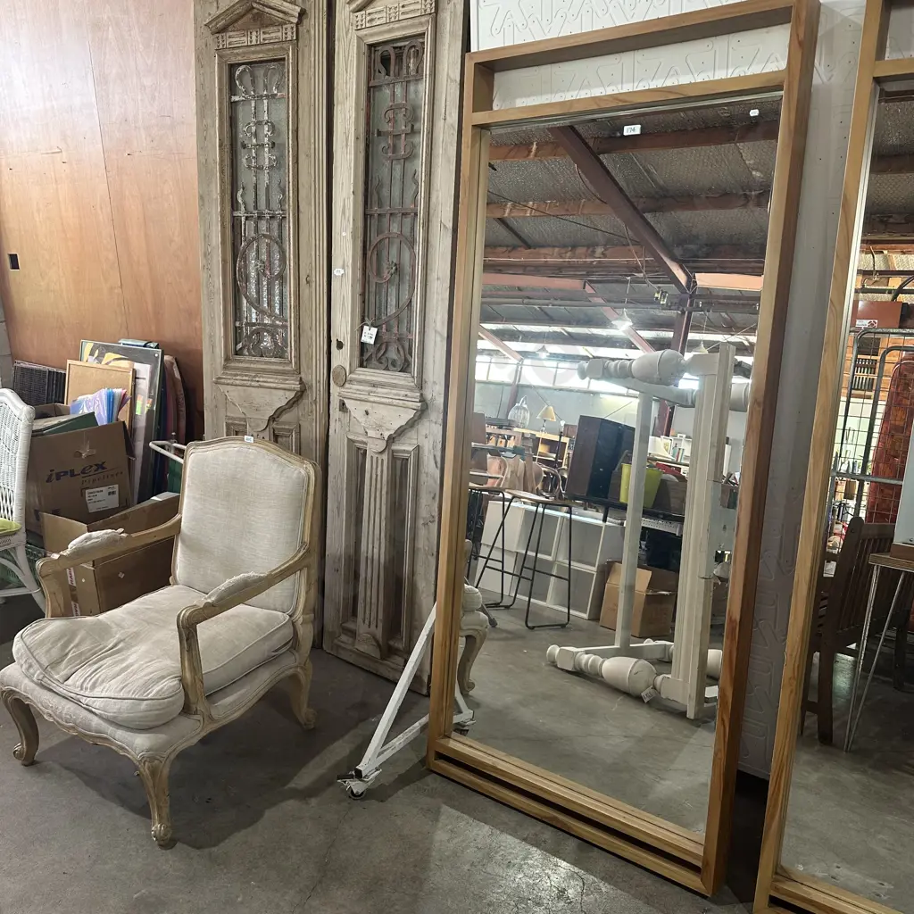 Full length mirror Image 1++