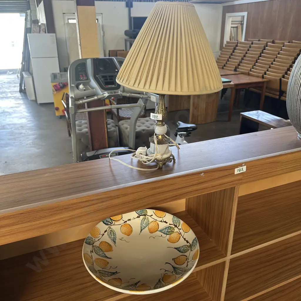 lamp and platter Image 1++