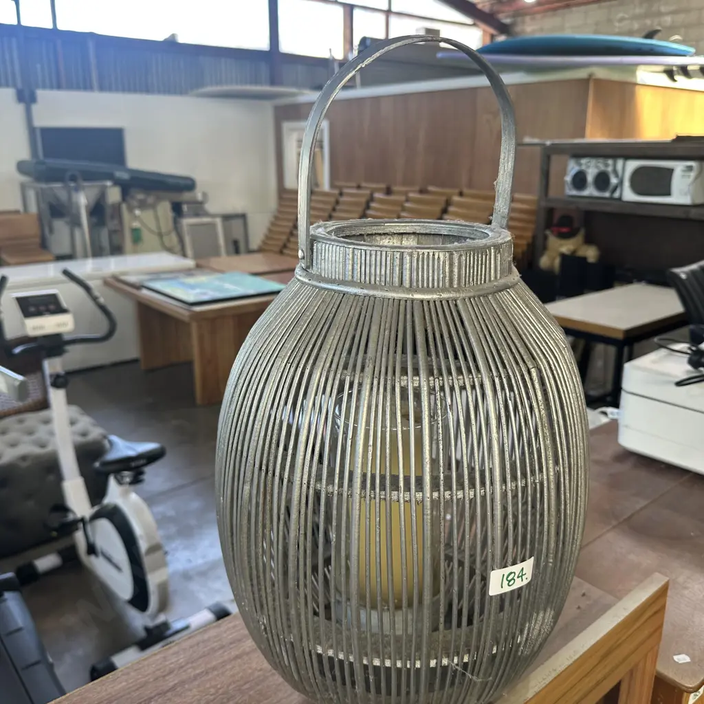 hurricane lantern Image 1++