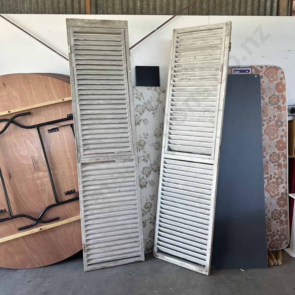 Pr vintage shutters Image 1++