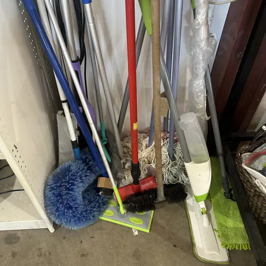 Large lot of cleaning mops, brushes, painting gear and lamps. (2pics)