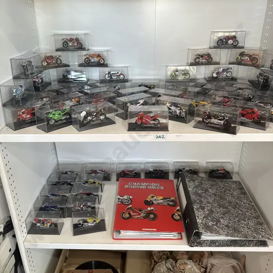 Large collection of model motorbikes including all accompanying magazines