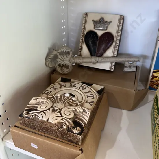 Two Sid Dickens blocks plus decorative key