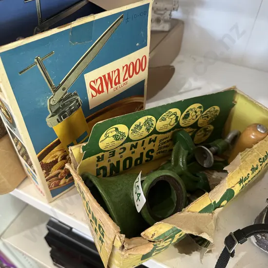 Boxed mincer and Sawa 2000 deluxe.