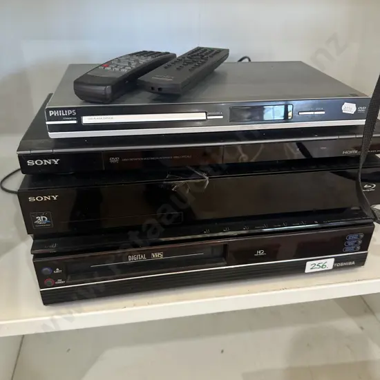 DVD, blu-ray and Video cassette players