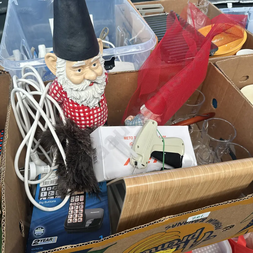 Gnomes, curtain, Meto tagger etc. Image 1++