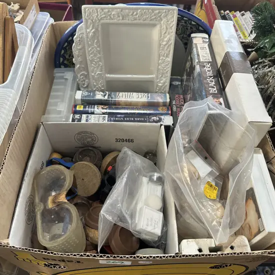 Platters, servers, door and cabinet knobs etc.