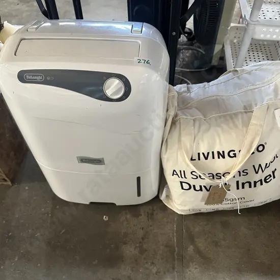 Dehumidifier and single duvet inner