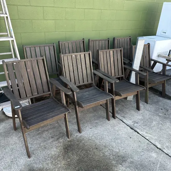 8 outdoor chairs & table average. 2pics