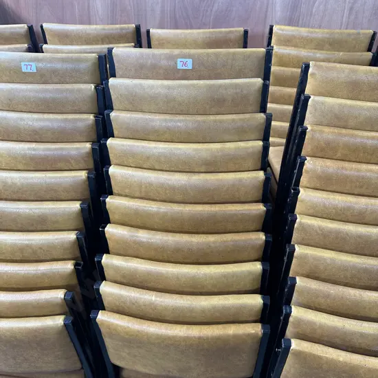 Set of 20 stackable chairs