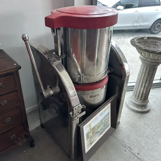 Electra commercial tilting 10kg Grinder