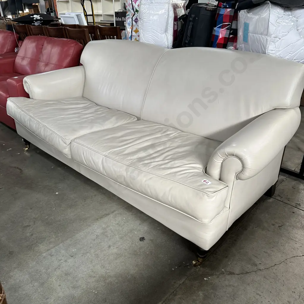 Montreux leather sofa made in ChCh Image 1++
