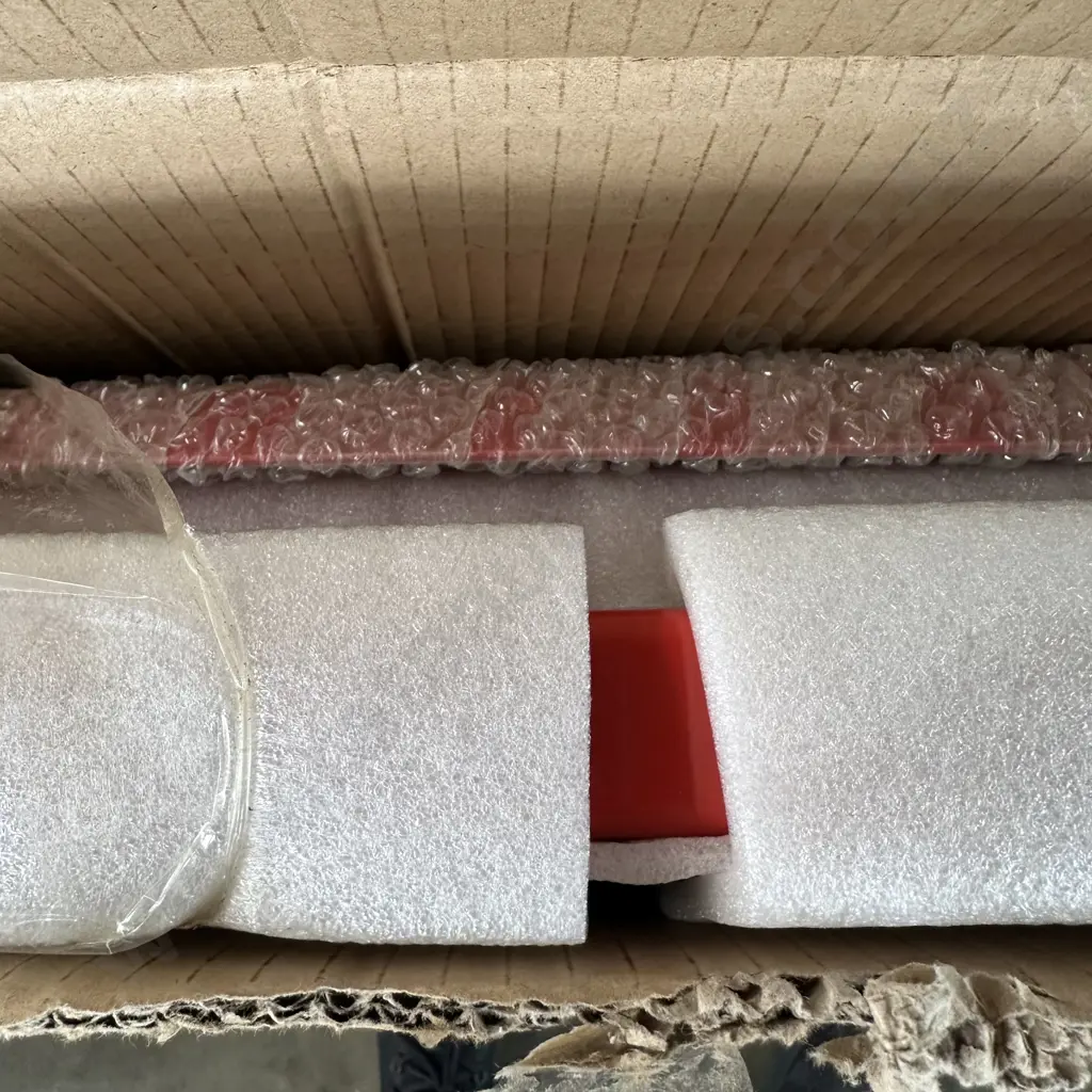 New boxed red cafe table Image 1++