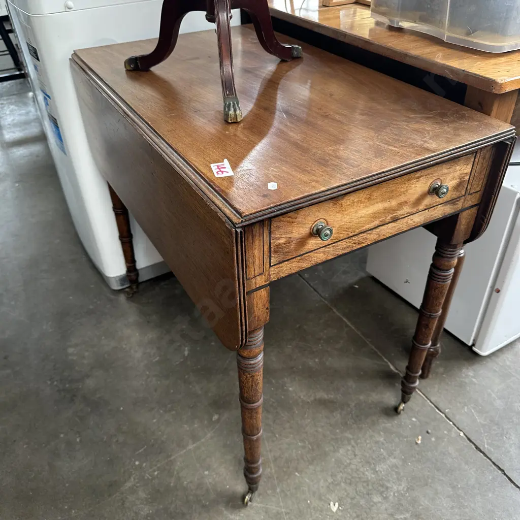 Drop leaf table with drawer Image 1++