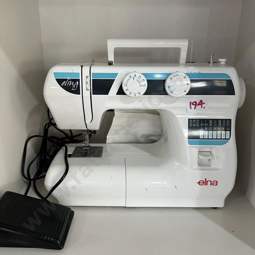 elna sewer, very little use, excellent condition Image 1++