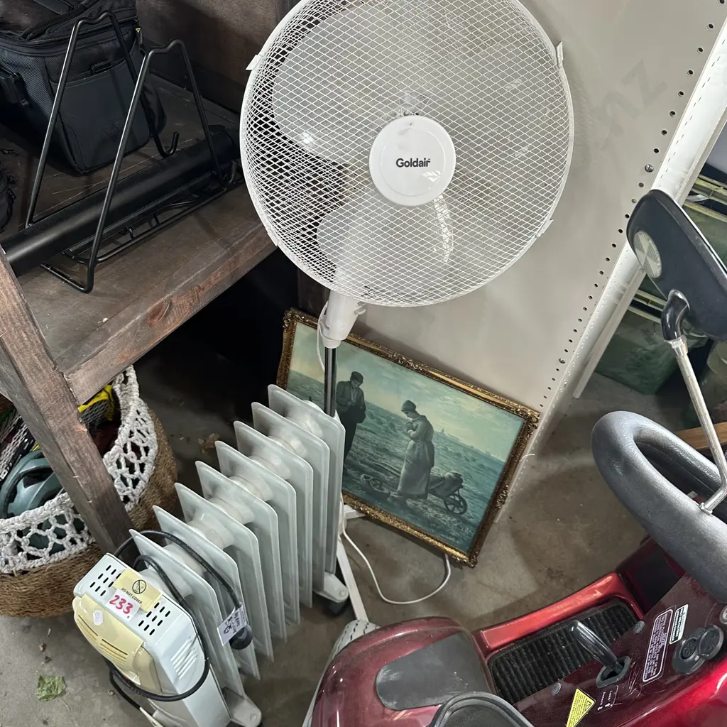 heater, broken fan, print and painting Image 1++