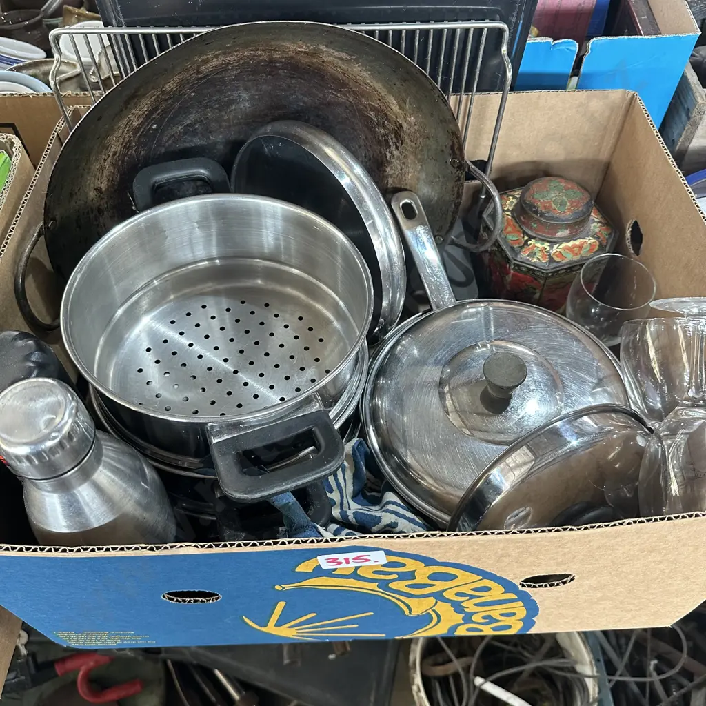 Pots and steamers etc. Image 1++