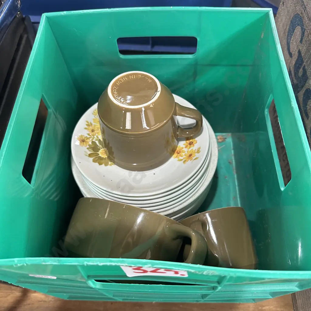 Bin of crown lynn Image 1++