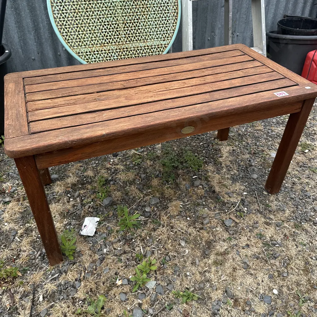 Outside side table Image 1++