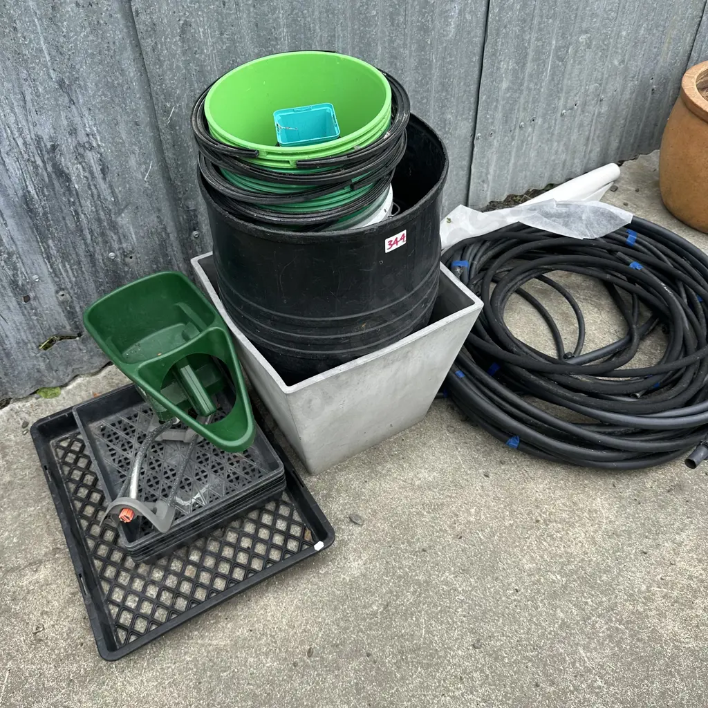 Planters, irrigation, sprinkler and fertilizer spreader Image 1++