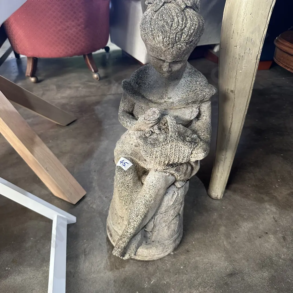 Concrete garden statue 600mm Image 1++