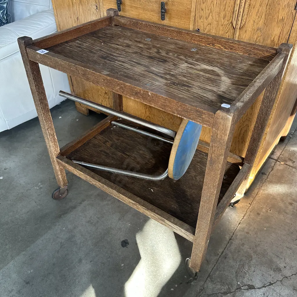 Tea trolley needs TLC Image 1++