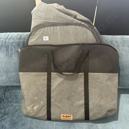 Doggy pop up playpen