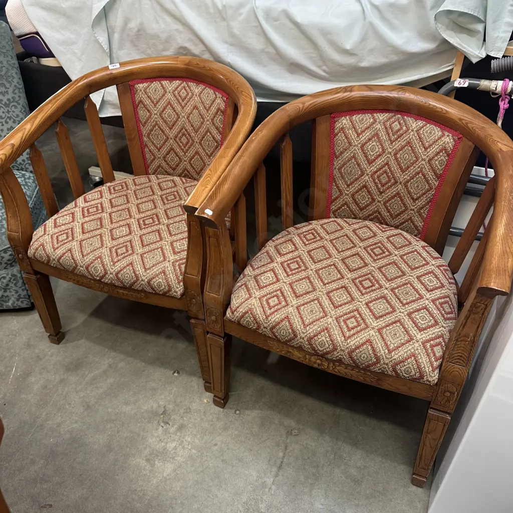 lovely pr of tub chairs Image 1++