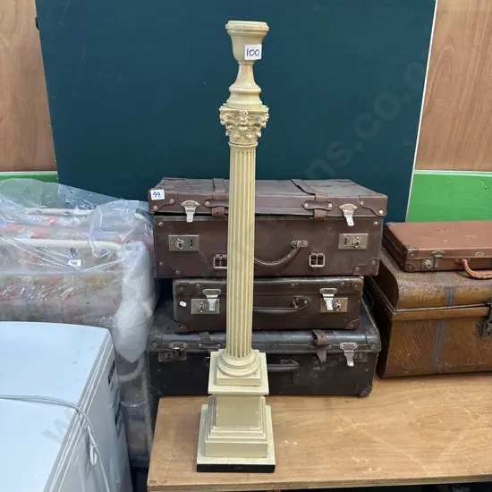 wooden column lamp