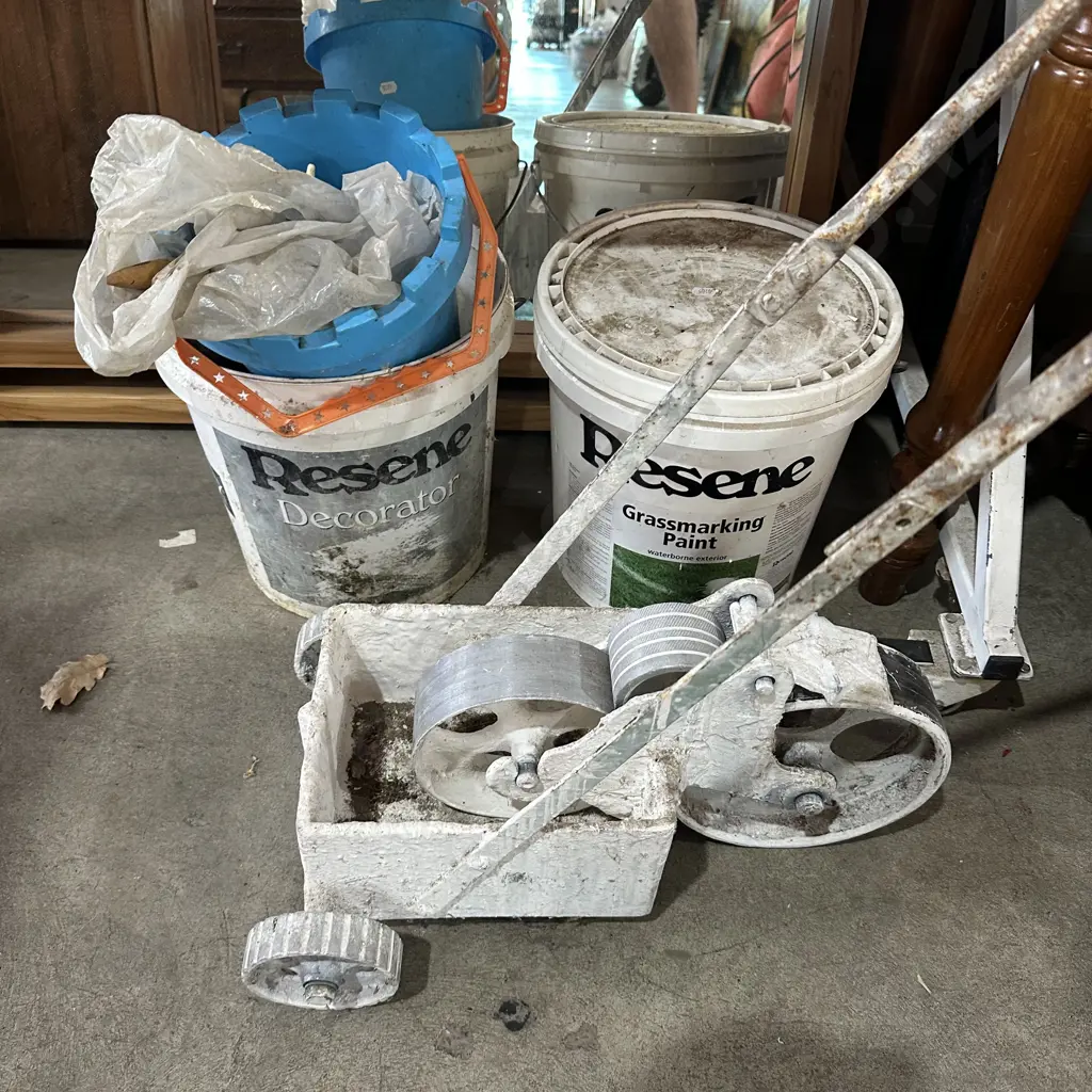 court marker, paint etc Image 1++