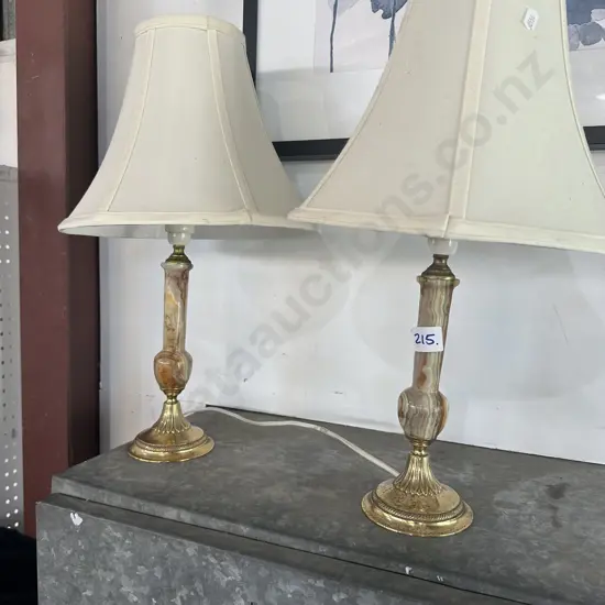 Pr marble lamps
