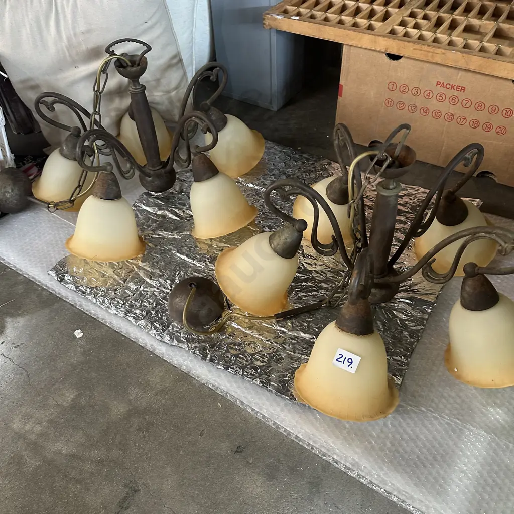 pr of hanging light fittings Image 1++