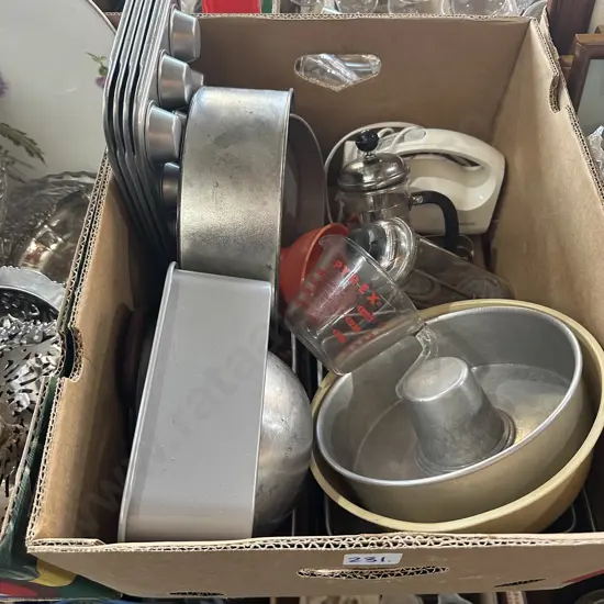 Box of baking, pyrex jug etc.