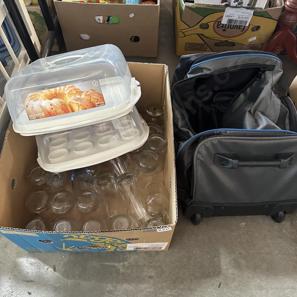 Sistema containers, glasses, suitcase bag. Image 1++